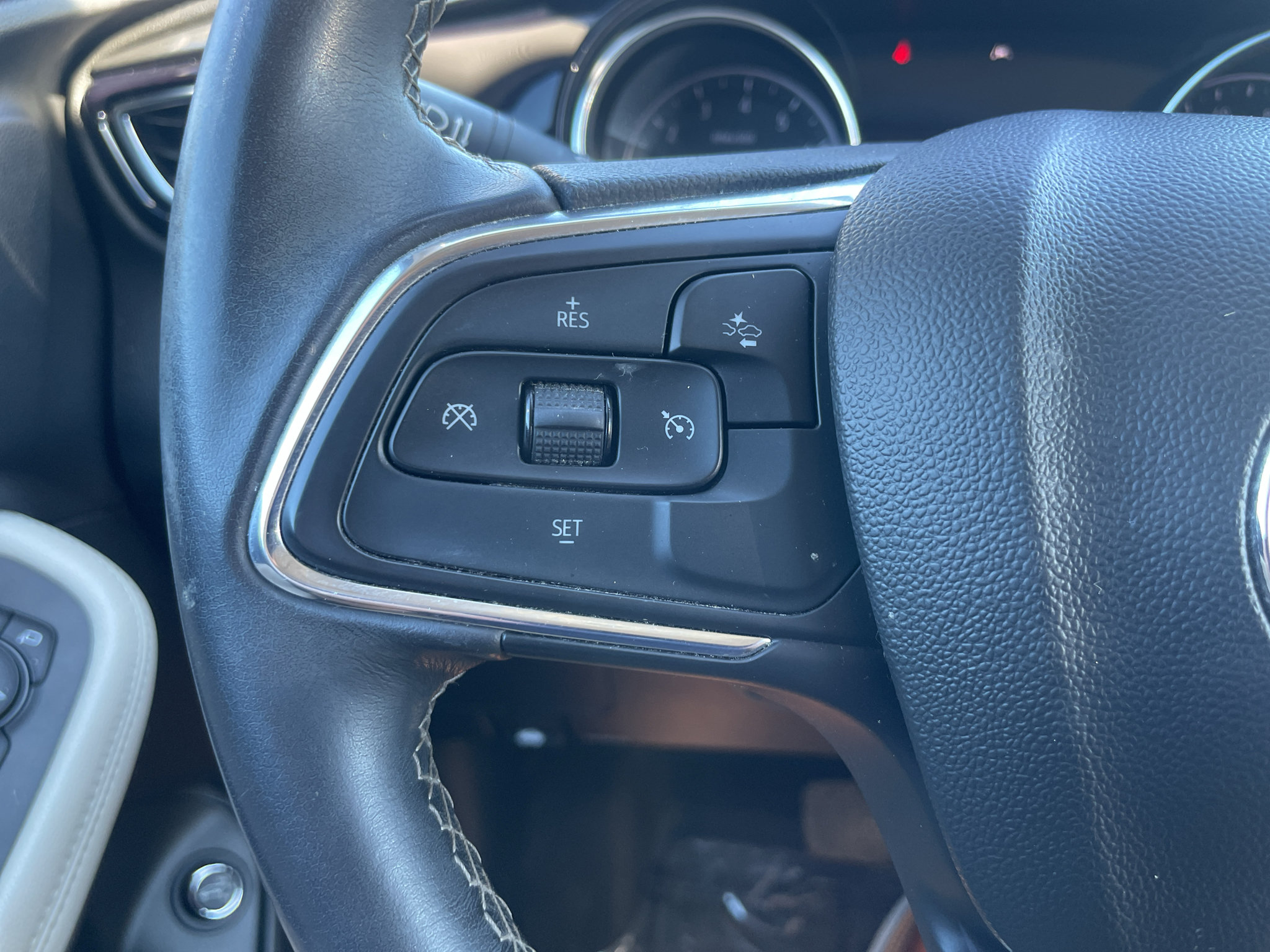 Certified 2020 Buick Encore GX Preferred w/ Cold Weather Comfort Package FWD image 22