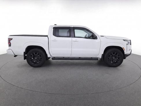 Used 2023 Nissan Frontier SV w/ Midnight Edition Package AWD/4WD image 8