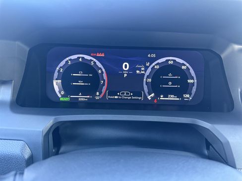 Used 2025 Toyota Tacoma TRD Off-Road image 15