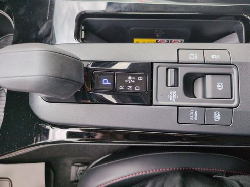New 2026 Toyota Prius Plug-In Hybrid FWD image 23
