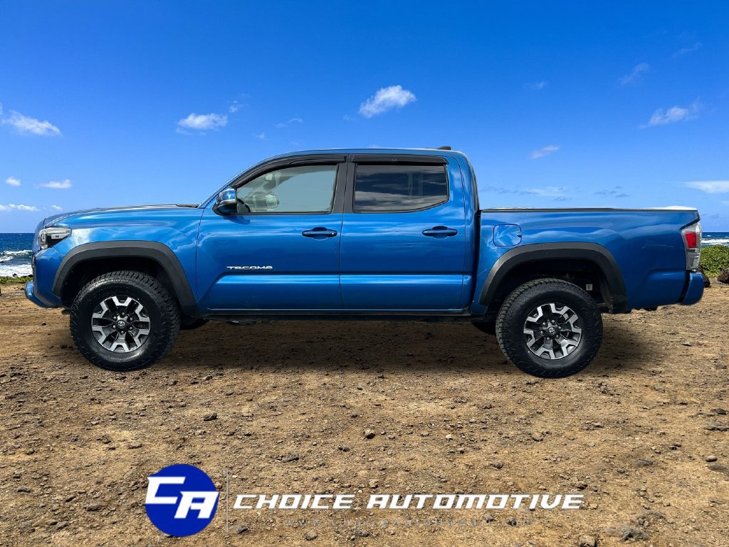Used 2018 Toyota Tacoma TRD Off-Road AWD/4WD image 3