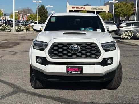 Certified 2023 Toyota Tacoma TRD Sport AWD/4WD image 2