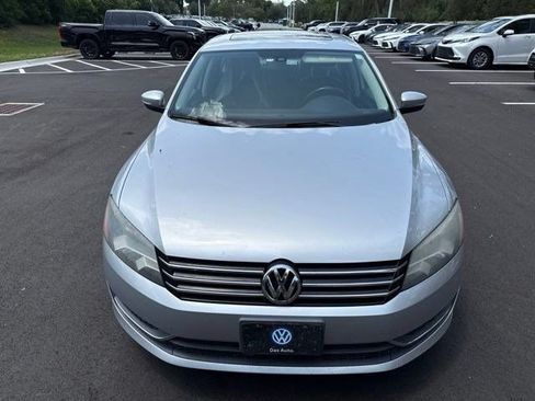 Used 2013 Volkswagen Passat 2.5 SE FWD image 2
