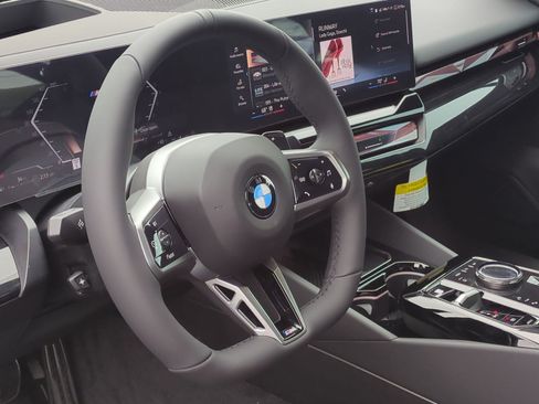 New 2027 BMW 530i xDrive w/ M Sport Package AWD/4WD image 17