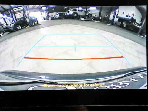 Used 2023 Toyota Corolla LE image 31