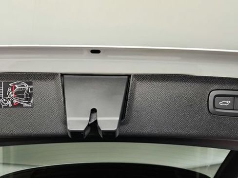 New 2026 Volvo XC90 T8 Ultra w/ Protection Package Premier AWD/4WD image 48