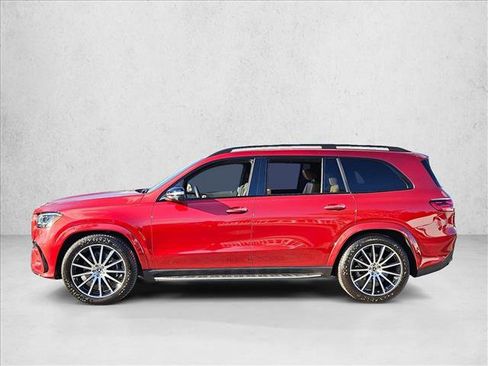 Used 2024 Mercedes-Benz GLS 450 4MATIC image 9