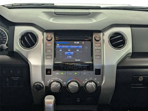 Used 2017 Toyota Tundra SR5 w/ SR5 Upgrade Package AWD/4WD image 38