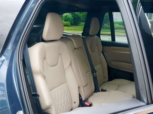 Used 2025 Volvo XC90 T8 Plus w/ Protection Package Premier AWD/4WD image 53