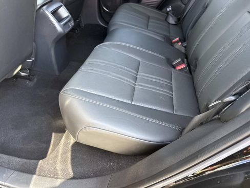 Used 2025 Honda HR-V EX-L image 15