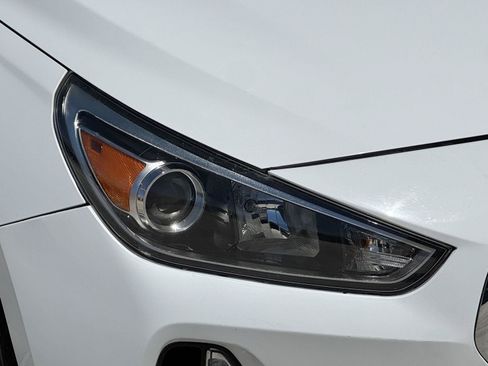 Used 2020 Hyundai Elantra GT w/ Style Package 02 FWD image 8