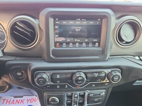 Used 2021 Jeep Wrangler Unlimited Sport AWD/4WD image 15