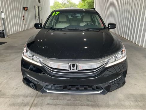 Used 2017 Honda Accord EX-L image 24