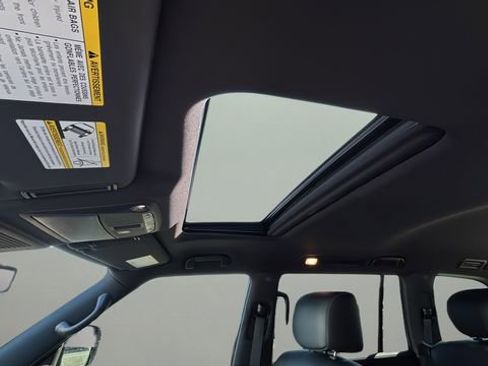 Used 2023 INFINITI QX80 Sensory w/ Cargo Package image 19