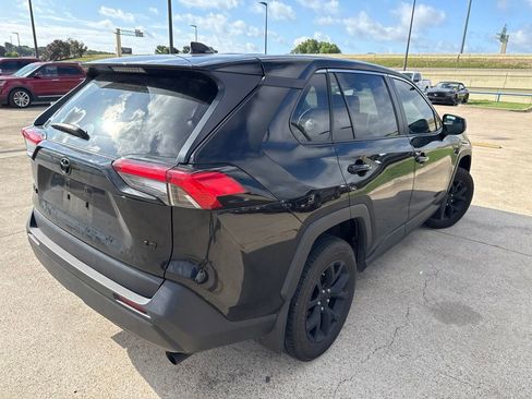 Used 2023 Toyota RAV4 LE FWD image 11