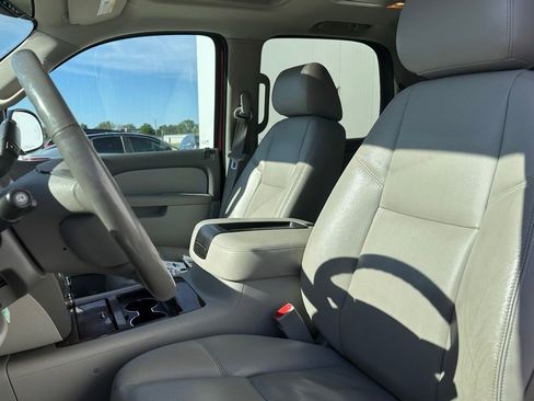 Used 2013 Chevrolet Tahoe LTZ AWD/4WD image 10