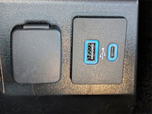 Certified 2023 Ford Explorer King Ranch w/ Technology Package image 22