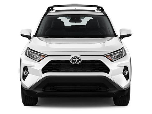 Used 2019 Toyota RAV4 XLE w/ Convenience Package FWD image 2