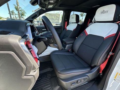New 2026 GMC Canyon AT4X w/ AT4X AEV Edition AWD/4WD image 20