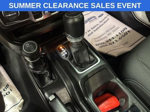 Used 2023 Jeep Gladiator Sport AWD/4WD image 13
