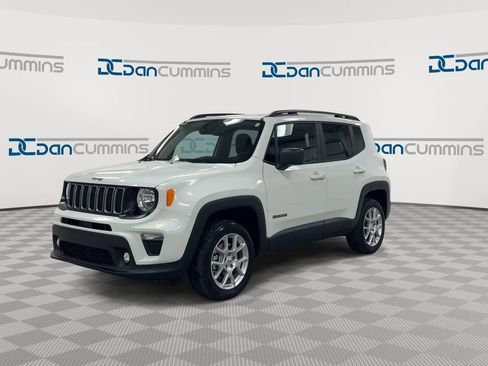 Used 2022 Jeep Renegade Latitude w/ Convenience Group image 4