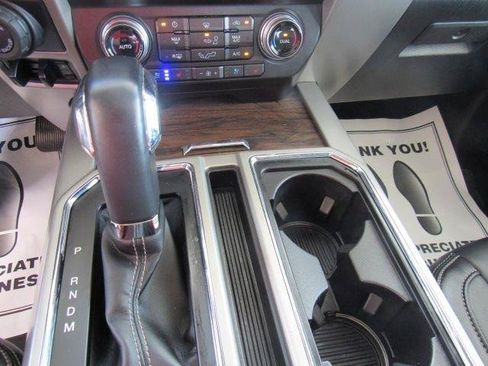 Used 2019 Ford F150 Lariat w/ Equipment Group 502A Luxury AWD/4WD image 46