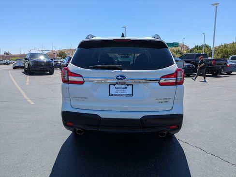 Used 2022 Subaru Ascent Limited w/ Technology Package AWD/4WD image 4