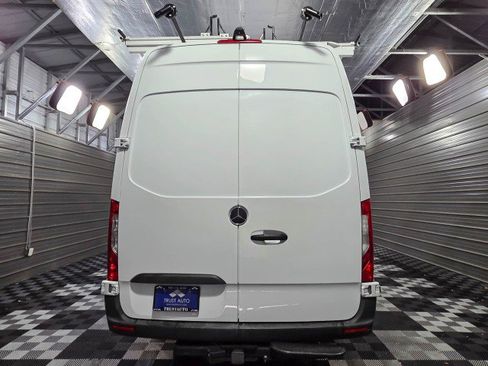 Used 2023 Mercedes-Benz Sprinter 2500 image 6