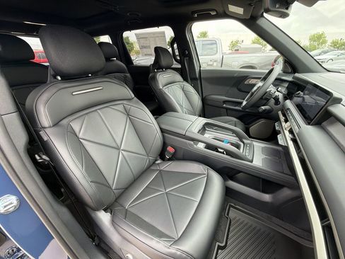 New 2027 Kia Telluride S w/ Towing Package FWD image 28