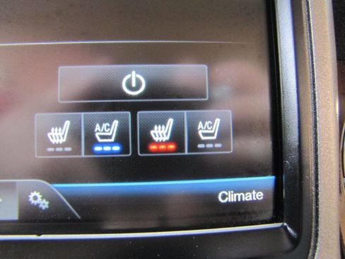 Used 2015 Ford F250 Lariat w/ Lariat Ultimate Package image 45