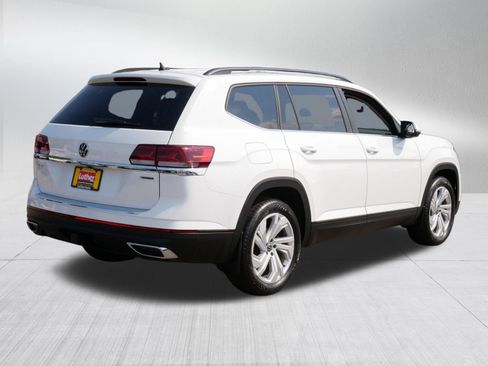 Used 2023 Volkswagen Atlas SE w/ Panoramic Sunroof Package AWD/4WD image 7