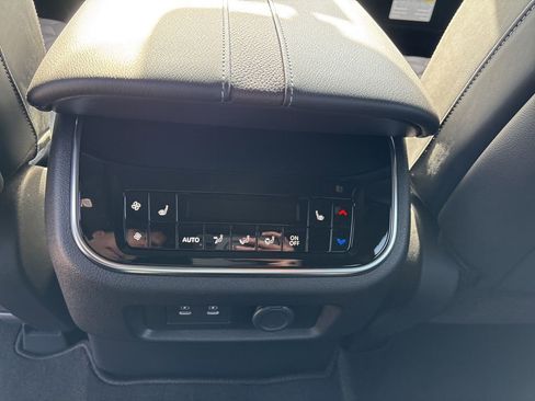 New 2026 Nissan Armada Platinum image 15