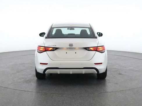 Used 2025 Nissan Sentra SV FWD image 7