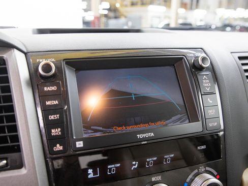 Used 2013 Toyota Sequoia Platinum AWD/4WD image 35