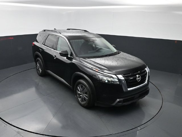 Certified 2025 Nissan Pathfinder SV FWD image 27