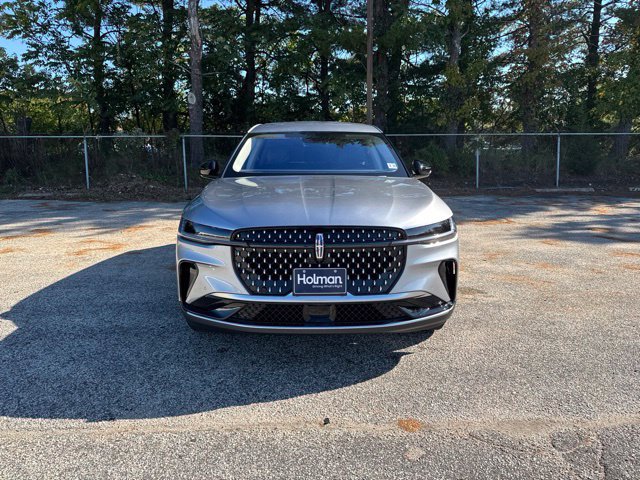 New 2026 Lincoln Nautilus Premier AWD/4WD image 2