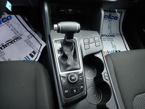 Used 2025 Kia Sportage LX FWD image 18