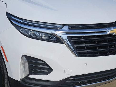 Used 2023 Chevrolet Equinox LT FWD image 8