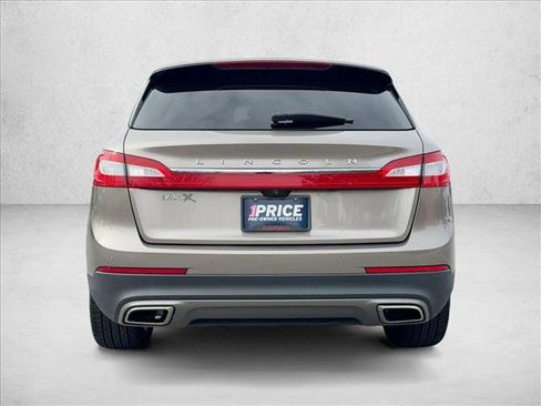 Used 2018 Lincoln MKX Reserve w/ Driver Assistance Package image 7