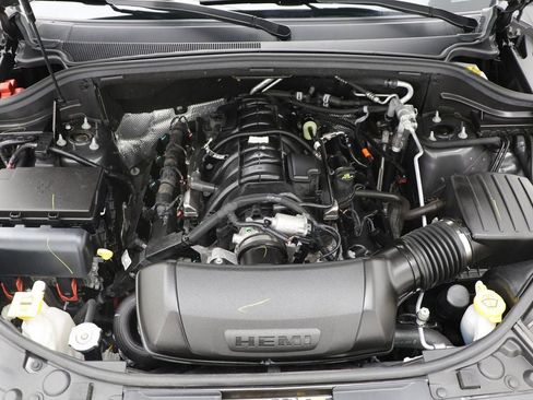 Used 2025 Dodge Durango R/T image 36