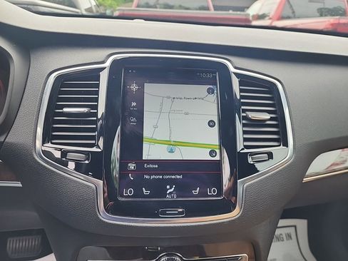 Used 2017 Volvo XC90 T6 Momentum w/ Vision Package AWD/4WD image 18