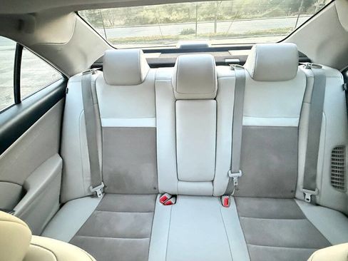 Used 2013 Toyota Camry XLE w/ Leather Pkg image 32