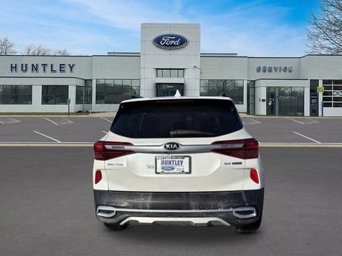 Used 2021 Kia Seltos SX w/ SX Sunroof Package image 5