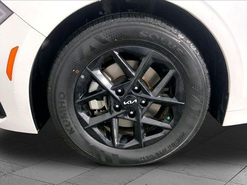 Certified 2025 Kia K5 LXS FWD image 9
