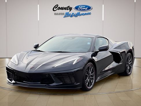 Used 2024 Chevrolet Corvette Stingray Preferred Cpe w/ Stealth Interior Trim Package RWD image 2