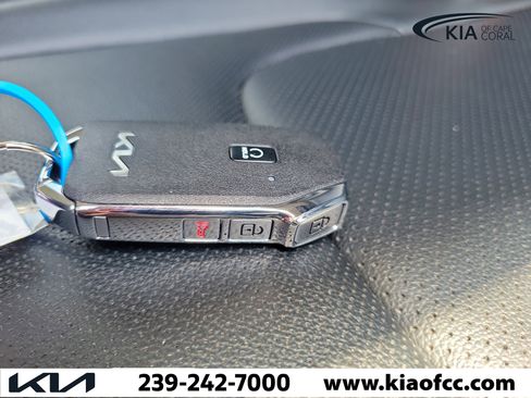 Certified 2024 Kia Sportage EX FWD image 31