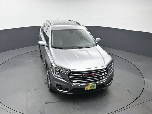 Used 2024 GMC Terrain SLT AWD/4WD image 43