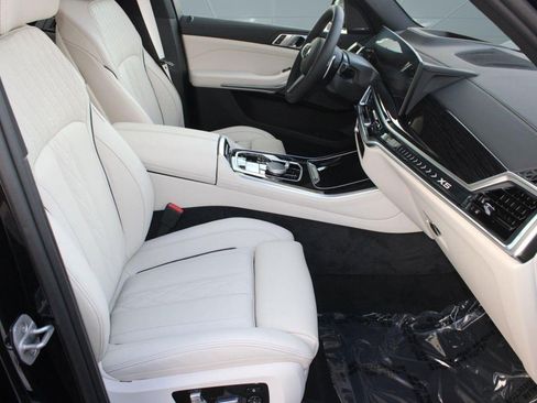 Used 2026 BMW X5 sDrive40i w/ M Sport Package image 35