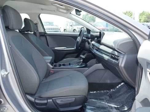 Used 2025 Kia K4 FWD image 20