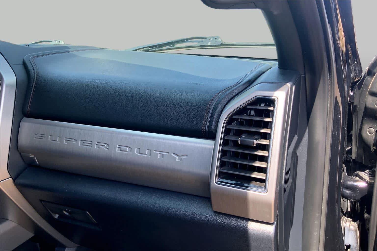Certified 2022 Ford F250 Platinum AWD/4WD image 18
